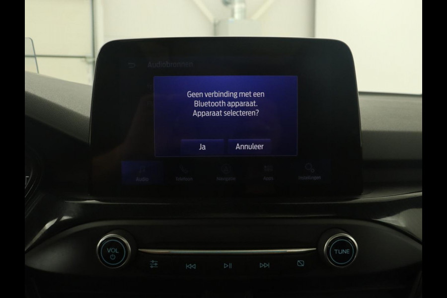 Ford Focus 1.0 EcoBoost Hybrid ST Line X Business | Panoramadak | Trekhaak | Head-up | Carplay | Camera | Stuurverwarming | Stoelverwarming | Adaptive cruise | LMV 17 inch | Sportstoelen