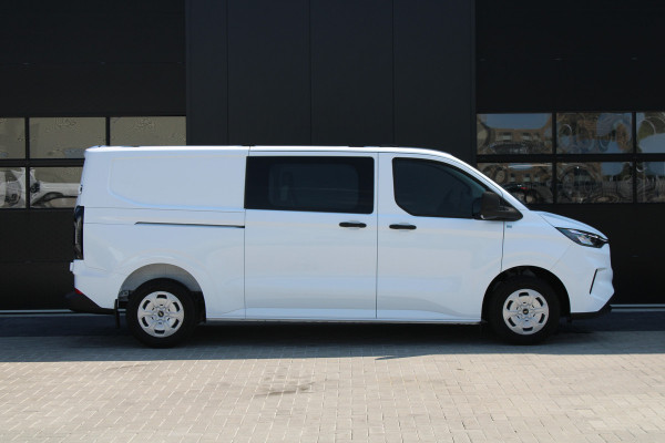 Ford Transit Custom 320 2.0 TDCI L2H1 Trend DC 136pk - Carplay - Android - Camera - Trekhaak - LED koplampen - Stoelverwarming - Draadloos laden - R