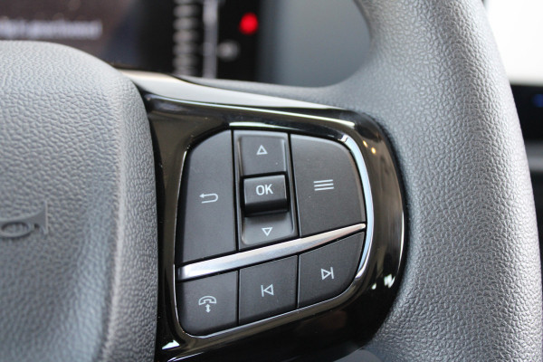 Ford Transit Custom 320 2.0 TDCI L2H1 Trend DC 136pk - Carplay - Android - Camera - Trekhaak - LED koplampen - Stoelverwarming - Draadloos laden - R