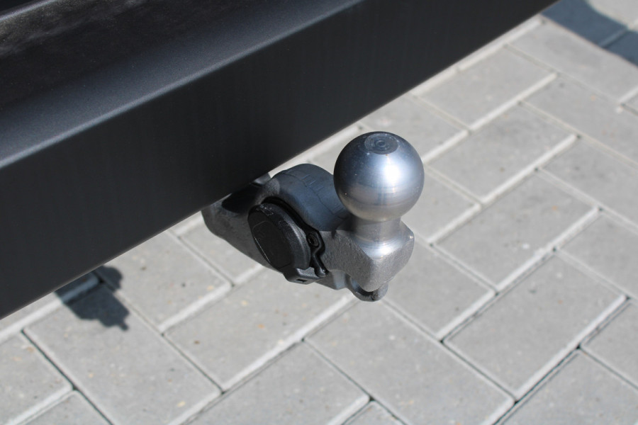 Ford Transit Custom 320 2.0 TDCI L2H1 Trend DC 136pk - Carplay - Android - Camera - Trekhaak - LED koplampen - Stoelverwarming - Draadloos laden - R