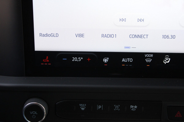 Ford Transit Custom 320 2.0 TDCI L2H1 Trend DC 136pk - Carplay - Android - Camera - Trekhaak - LED koplampen - Stoelverwarming - Draadloos laden - R