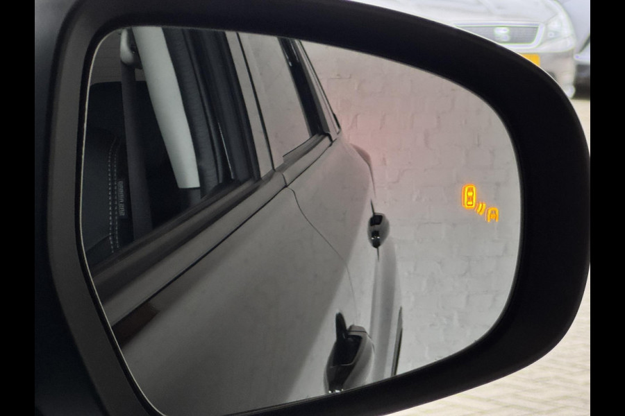 Suzuki Vitara 1.5 Hybrid Style Adaptive cruise Climate control Full LED Panoramadak Achteruitrijcamera Apple / Android