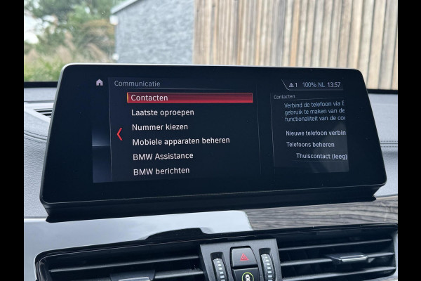 BMW X1 sDrive20i Business Edition Automaat Sport Line | HUD | LED verlichting | Sportstoelen | Head-up display | 18 inch lichtmetalen v