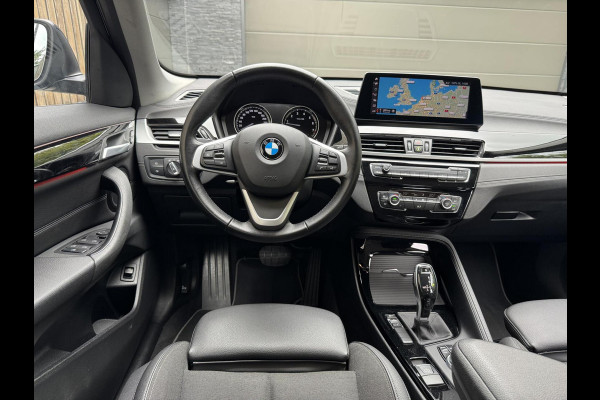 BMW X1 sDrive20i Business Edition Automaat Sport Line | HUD | LED verlichting | Sportstoelen | Head-up display | 18 inch lichtmetalen v