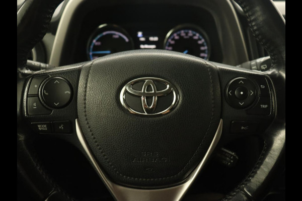 Toyota RAV4 2.5 Hybrid Executive | Trekhaak | Leder | 360 Camera | Stoelverwarming | Adaptive cruise | Navigatie | Memory | Bluetooth | JBL audio | Getint glas | Full LED