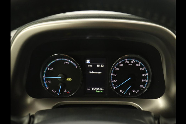 Toyota RAV4 2.5 Hybrid Executive | Trekhaak | Leder | 360 Camera | Stoelverwarming | Adaptive cruise | Navigatie | Memory | Bluetooth | JBL audio | Getint glas | Full LED