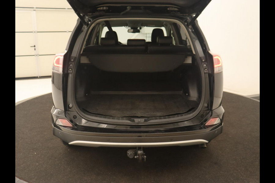 Toyota RAV4 2.5 Hybrid Executive | Trekhaak | Leder | 360 Camera | Stoelverwarming | Adaptive cruise | Navigatie | Memory | Bluetooth | JBL audio | Getint glas | Full LED