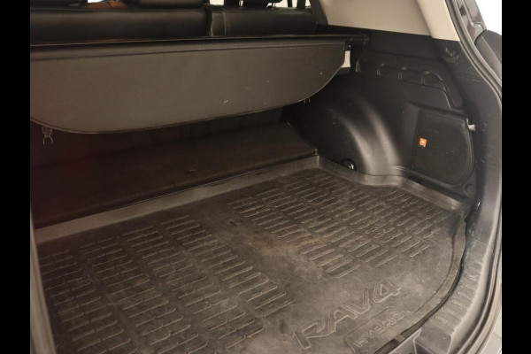Toyota RAV4 2.5 Hybrid Executive | Trekhaak | Leder | 360 Camera | Stoelverwarming | Adaptive cruise | Navigatie | Memory | Bluetooth | JBL audio | Getint glas | Full LED