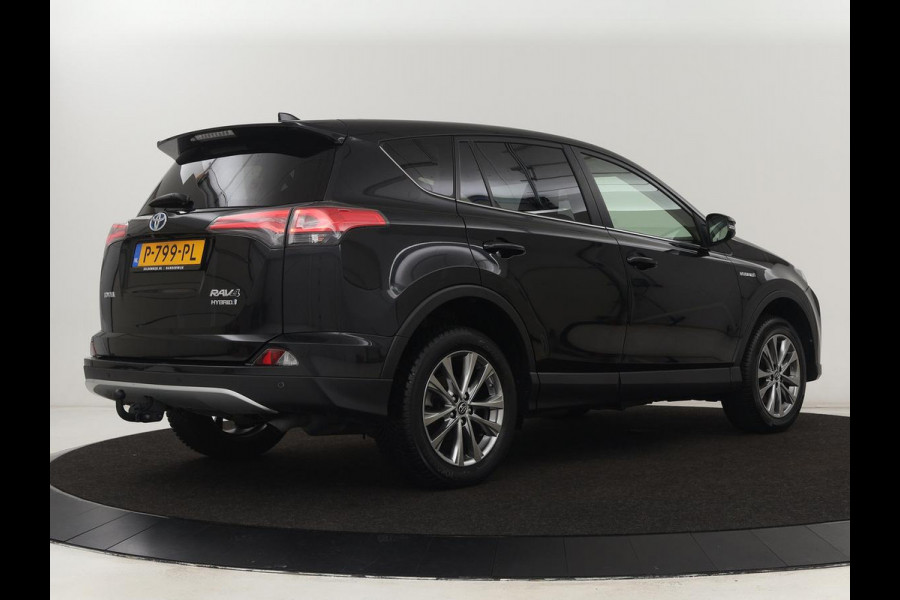 Toyota RAV4 2.5 Hybrid Executive | Trekhaak | Leder | 360 Camera | Stoelverwarming | Adaptive cruise | Navigatie | Memory | Bluetooth | JBL audio | Getint glas | Full LED