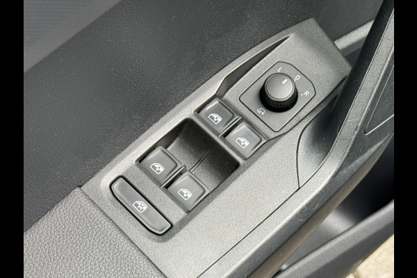 Seat Ibiza 1.0 TSI LED Pano Camera Navi Carplay Stoelvw PDC