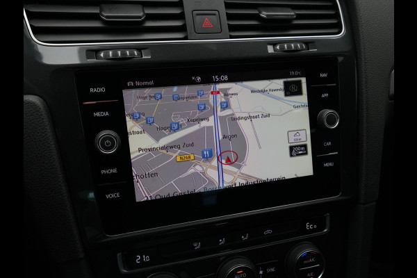 Volkswagen e-Golf E-DITION 136pk Navigatie Warmtepomp Virtual cockpit Acc 8
