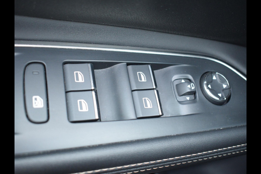 Peugeot 5008 1.6 PureTech GT | 7-pers. | Automaat | camera + sensoren | navigatie | E.C.C.