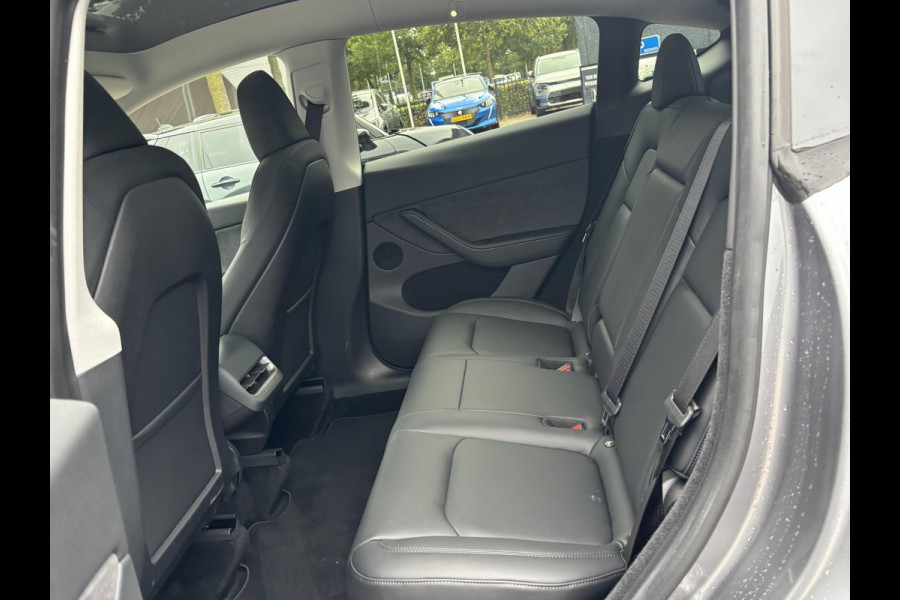 Tesla Model Y Performance AWD 75 kWh VAN: 44.900,- VOOR: 41.877,- UW HERSFTVOORDEEL: 3.023,- EURO 1e eigenaar | ORIGINEEL NL auto | TREKHAAK | TESLA VOLLEDIGE GARANTIE T/M 03-2027/80.000KM
