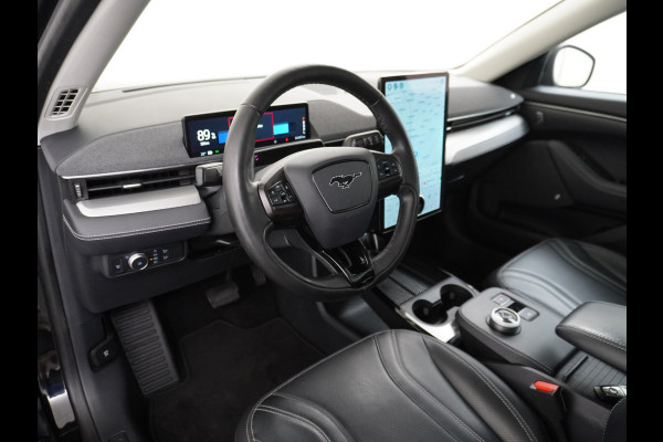 Ford Mustang Mach-E RWD 75kWh Leer+Elektr.+Geheugen 360°Camera Adapive-Cr. Pano-dak B&O®-SoundMemory Seat Apple Carplay Android Auto Navi Ecc Stoel+Stuurverwarming Keyless Origineel Nederlandse Auto