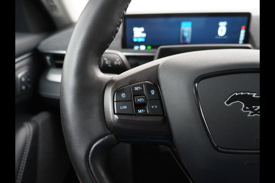 Ford Mustang Mach-E RWD 75kWh Leer+Elektr.+Geheugen 360°Camera Adapive-Cr. Pano-dak B&O®-SoundMemory Seat Apple Carplay Android Auto Navi Ecc Stoel+Stuurverwarming Keyless Origineel Nederlandse Auto