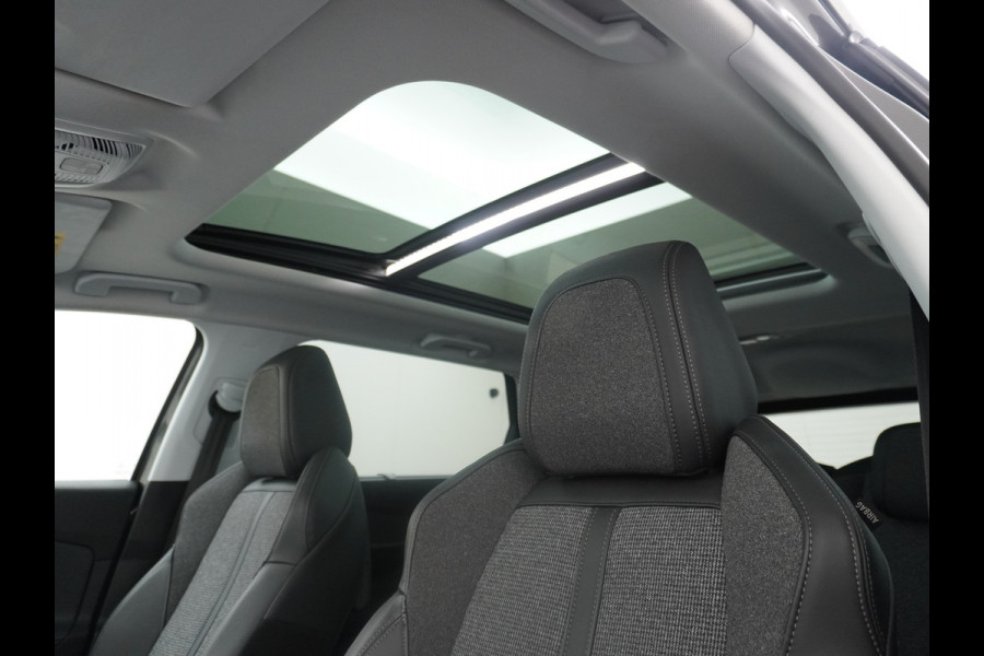 Peugeot 5008 7-Pers. 1.2T 131PK AUT-8 360°Camera Apple Carplay Android Auto Adap.Cruise 19" Elek.AchterklepFocal®-Hifi Audio Panoramaschuif-d 1e Eigenaar Origineel Nederlandse Auto Zeer compleet Origin. NLse auto