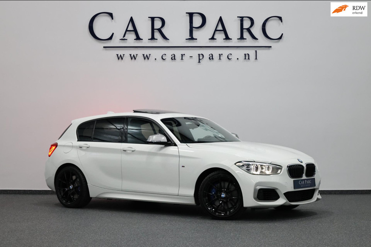 BMW 1-serie M140i xDrive LED/SCHUIFDAK/HARMAN/LEER+S.VERWARMING/19" LMV/CAM/CRUISE/ECC/12 MND GARANTIE!
