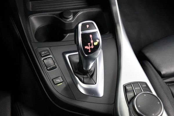 BMW 1-serie M140i xDrive LED/SCHUIFDAK/HARMAN/LEER+S.VERWARMING/19" LMV/CAM/CRUISE/ECC/12 MND GARANTIE!