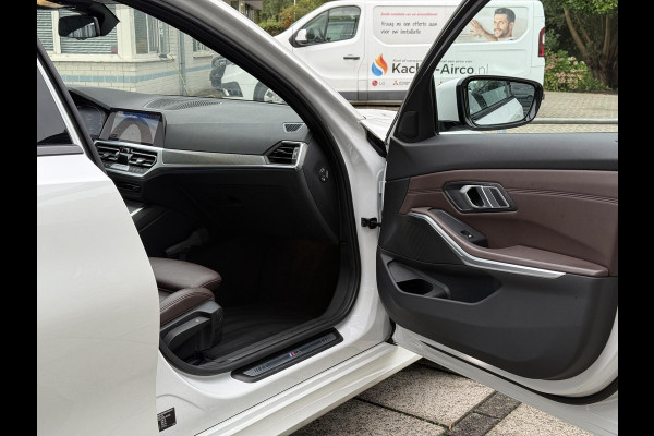 BMW 3-serie 320e Aut. Hybrid M-Sport | 204pk | Panorama | BMW Laser | Leder | Camera |