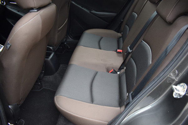 Mazda 2 1.5 Skyactiv-G Comfort Carplay / Cruise control / Airco / LM velgen / Camera