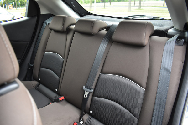 Mazda 2 1.5 Skyactiv-G Comfort Carplay / Cruise control / Airco / LM velgen / Camera