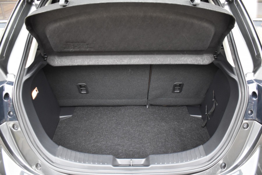 Mazda 2 1.5 Skyactiv-G Comfort Carplay / Cruise control / Airco / LM velgen / Camera