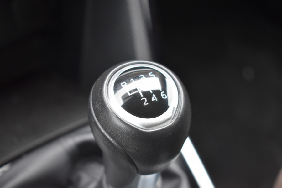 Mazda 2 1.5 Skyactiv-G Comfort Carplay / Cruise control / Airco / LM velgen / Camera