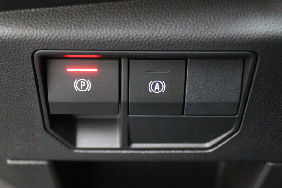 Renault Austral 1.2 E-Tech full hybrid 200 techno Automaat LED, Camera, Apple Carplay, Dodehoeksensor, Sfeerverlichting, Keyless, 19"