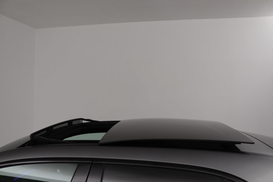 Mercedes-Benz A-Klasse 180 Business Solution AMG (PANORAMADAK, SFEERVERLICHTING, STOELVERWARMING, ELEKTR STOELEN, CAMERA)