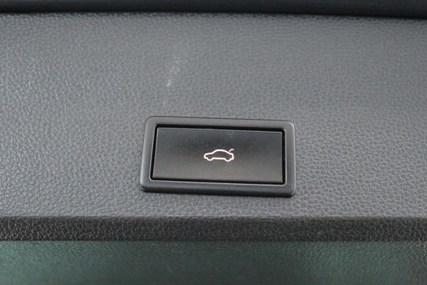 Seat Ateca 1.5 TSI FR Business Intense (PANORAMADAK, DIGITALE COCKPIT, ACHTERUITRIJCAMERA, STOELVERWARMING, BEATS AUDIO)