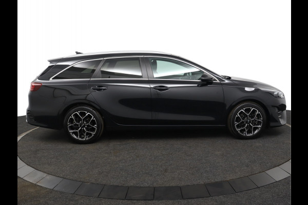 Kia Ceed Sportswagon 1.5 T-GDi GT-Line Apple Carplay/Android Auto - Cruise Control - Dodehoekdetectie - Climate Control - Panorama Dak - Navigatie - Stoel/Stuur Verwarming - Fabrieksgarantie tot 07-2031