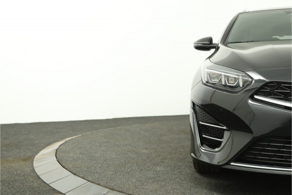 Kia Ceed Sportswagon 1.5 T-GDi GT-Line Apple Carplay/Android Auto - Cruise Control - Dodehoekdetectie - Climate Control - Panorama Dak - Navigatie - Stoel/Stuur Verwarming - Fabrieksgarantie tot 07-2031