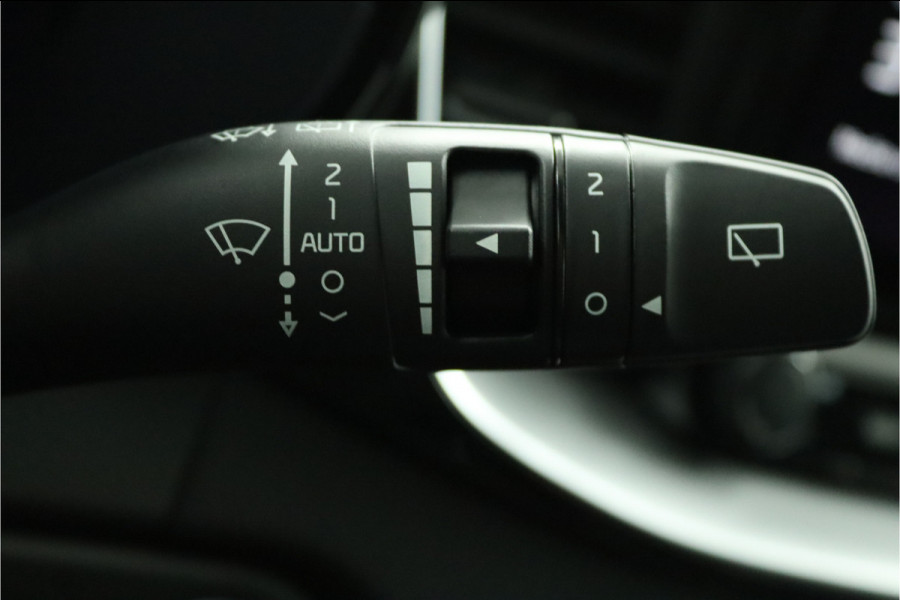 Kia Ceed Sportswagon 1.5 T-GDi GT-Line Apple Carplay/Android Auto - Cruise Control - Dodehoekdetectie - Climate Control - Panorama Dak - Navigatie - Stoel/Stuur Verwarming - Fabrieksgarantie tot 07-2031