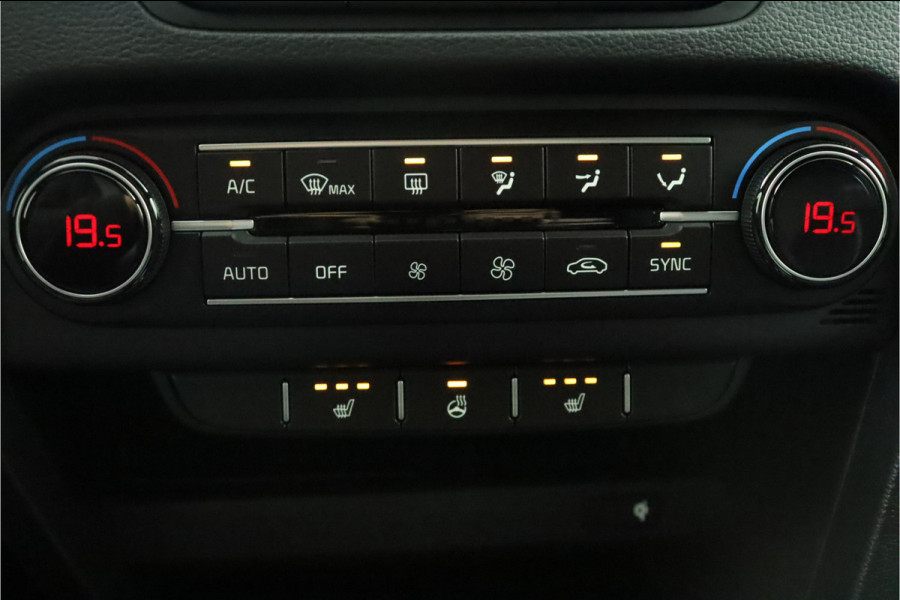 Kia Ceed Sportswagon 1.5 T-GDi GT-Line Apple Carplay/Android Auto - Cruise Control - Dodehoekdetectie - Climate Control - Panorama Dak - Navigatie - Stoel/Stuur Verwarming - Fabrieksgarantie tot 07-2031