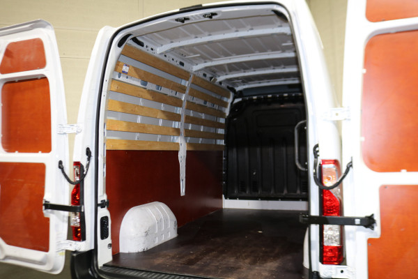 Renault Master T35 2.3 dCi 135 L2 H2 Work Edition