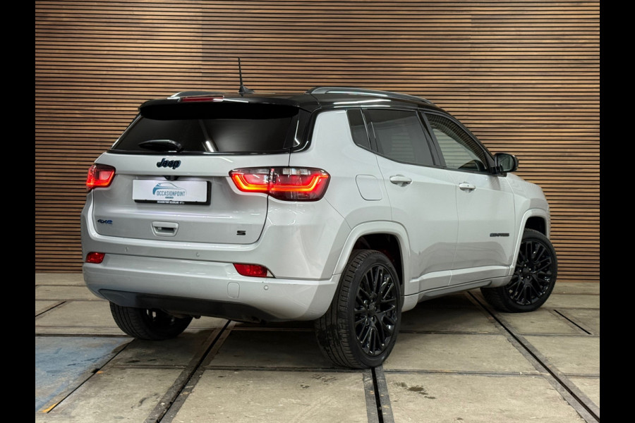 Jeep Compass 4xe 240 Plug-in Hybrid Electric S | Pano | Leder | 19' inch | Adaptive Cruise | Carplay