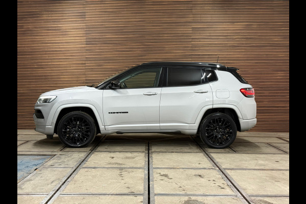 Jeep Compass 4xe 240 Plug-in Hybrid Electric S | Pano | Leder | 19' inch | Adaptive Cruise | Carplay
