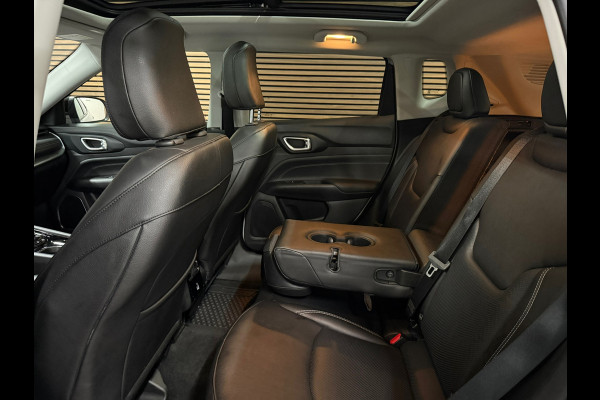 Jeep Compass 4xe 240 Plug-in Hybrid Electric S | Pano | Leder | 19' inch | Adaptive Cruise | Carplay