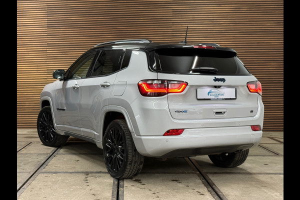Jeep Compass 4xe 240 Plug-in Hybrid Electric S | Pano | Leder | 19' inch | Adaptive Cruise | Carplay