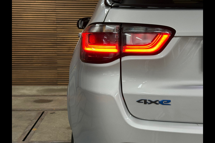Jeep Compass 4xe 240 Plug-in Hybrid Electric S | Pano | Leder | 19' inch | Adaptive Cruise | Carplay