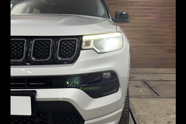 Jeep Compass 4xe 240 Plug-in Hybrid Electric S | Pano | Leder | 19' inch | Adaptive Cruise | Carplay