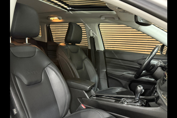 Jeep Compass 4xe 240 Plug-in Hybrid Electric S | Pano | Leder | 19' inch | Adaptive Cruise | Carplay