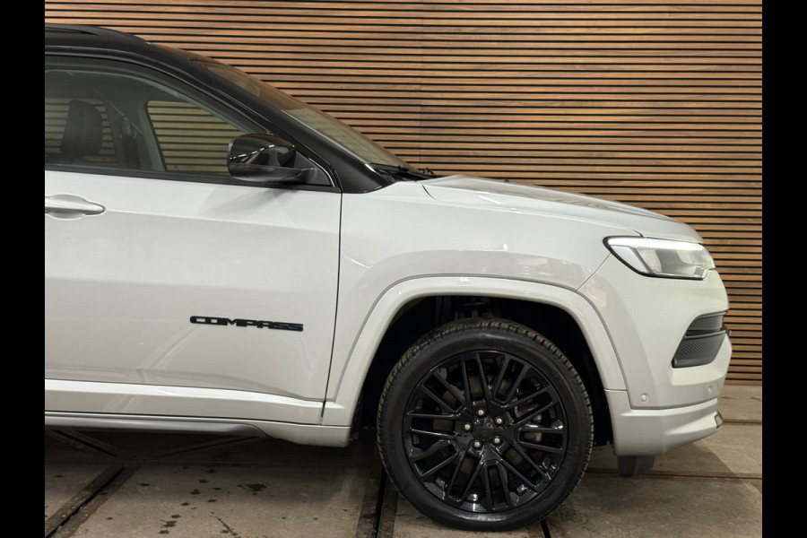 Jeep Compass 4xe 240 Plug-in Hybrid Electric S | Pano | Leder | 19' inch | Adaptive Cruise | Carplay