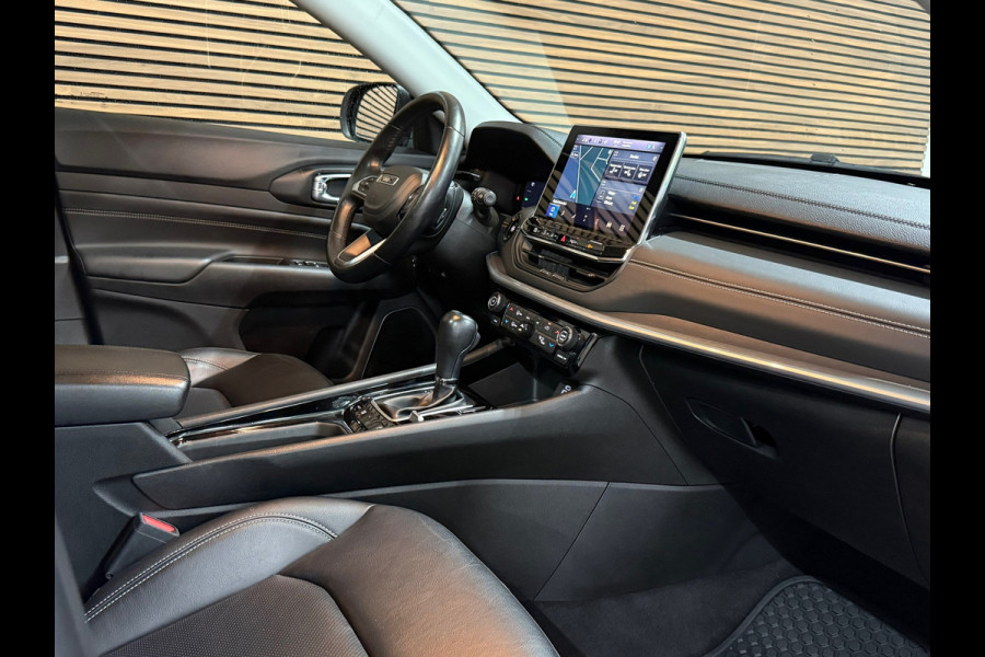 Jeep Compass 4xe 240 Plug-in Hybrid Electric S | Pano | Leder | 19' inch | Adaptive Cruise | Carplay
