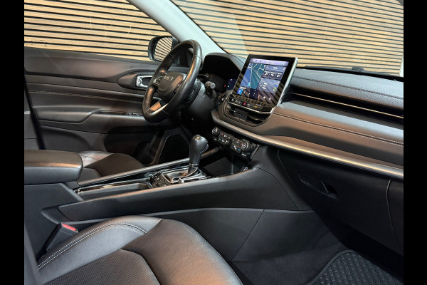 Jeep Compass 4xe 240 Plug-in Hybrid Electric S | Pano | Leder | 19' inch | Adaptive Cruise | Carplay