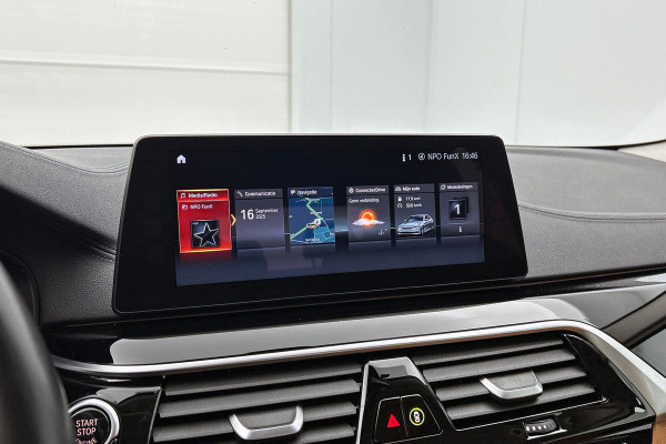 BMW 5 Serie 520d High Executive(NL-auto, Dealer OnderH, Comfort Zetels, Stuur/stoel Verwarming, 360 camera, active Cruise, Etc)