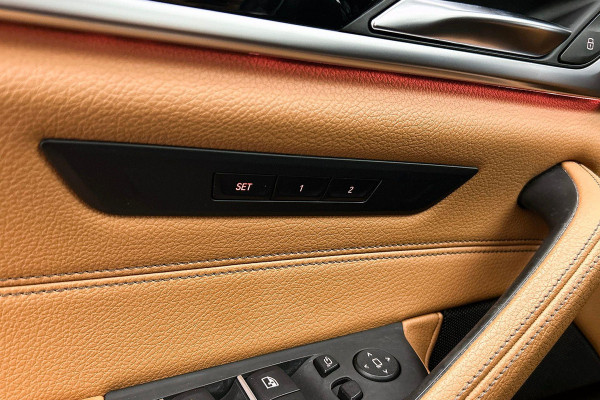 BMW 5 Serie 520d High Executive(NL-auto, Dealer OnderH, Comfort Zetels, Stuur/stoel Verwarming, 360 camera, active Cruise, Etc)