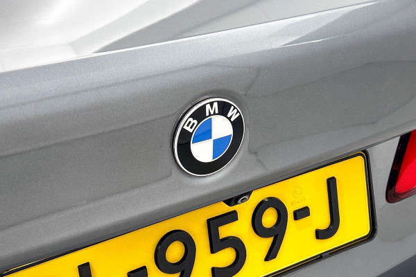 BMW 5 Serie 520d High Executive(NL-auto, Dealer OnderH, Comfort Zetels, Stuur/stoel Verwarming, 360 camera, active Cruise, Etc)