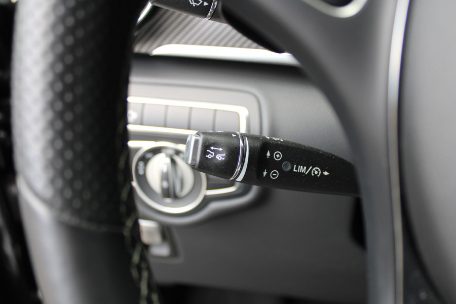 Mercedes-Benz V-Klasse 300d / Lang / DC / AMG / Burmester / Electr Stoelen / 360 Camera / Vol Opties / NIEUWSTAAT