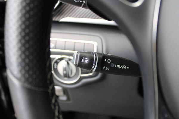 Mercedes-Benz V-Klasse 300d / Lang / DC / AMG / Burmester / Electr Stoelen / 360 Camera / Vol Opties / NIEUWSTAAT